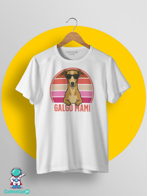 Camiseta blanca Galgo Mami con diseño retro vintage de un galgo con gafas de sol para amantes de los galgos