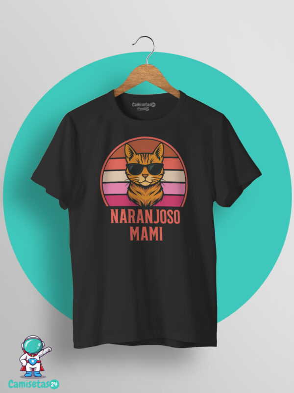 Camiseta Gato Naranjoso Mami retro vintage con gato naranja de gafas de sol y diseño divertido para amantes de los gatos, impresión DTG.