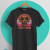 Camiseta Teckel Mami retro vintage con ilustración de perro teckel y gafas de sol en impresión DTG de calidad premium