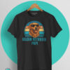 Camiseta Golden Retriever Papi retro vintage con Golden Retriever de gafas de sol y diseño original para hombres amantes de esta raza, impresión DTG.